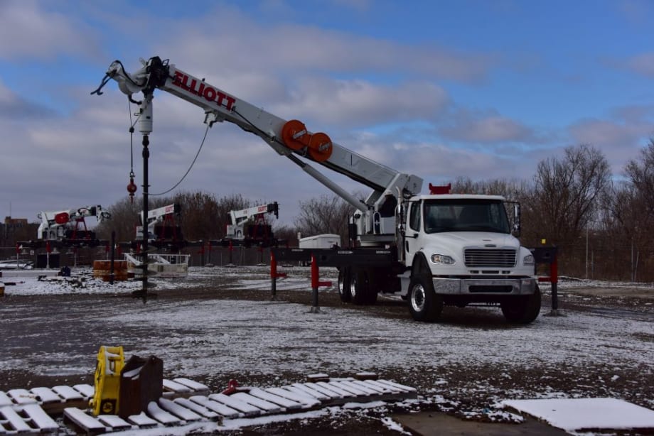 Elliott Equipment Introduces D86 Digger Derrick
