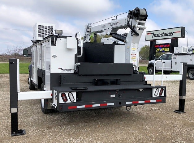 Maintainer Introduces 24-Foot Service Crane
