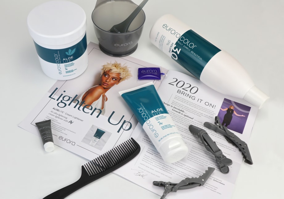 Which Lightener to Choose for the Best Blondes