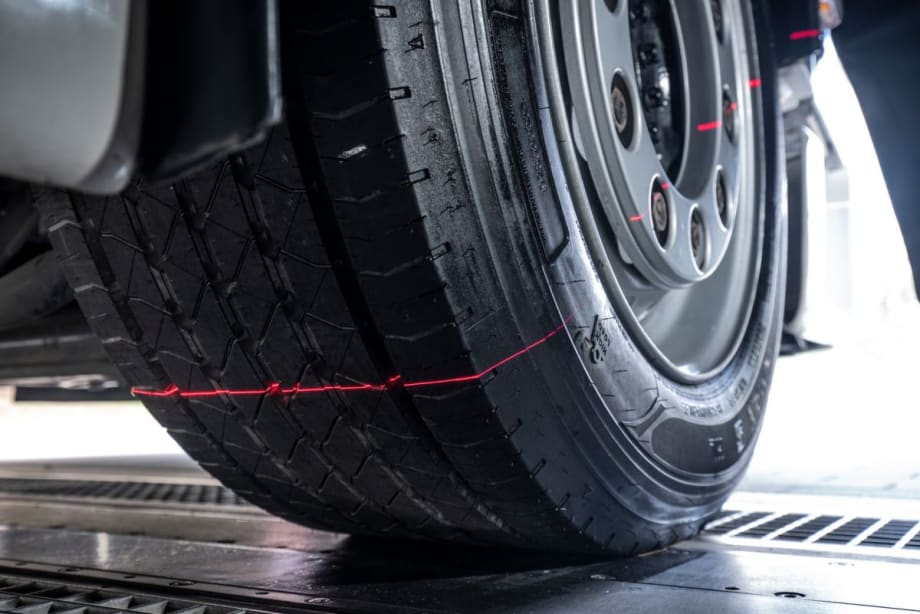 Achieving Optimal Tire Performance for Small & Medium Fleets
