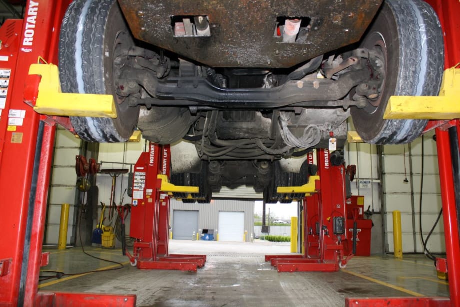 Maximize Efficiency and Safety: Understanding Truck Lifts