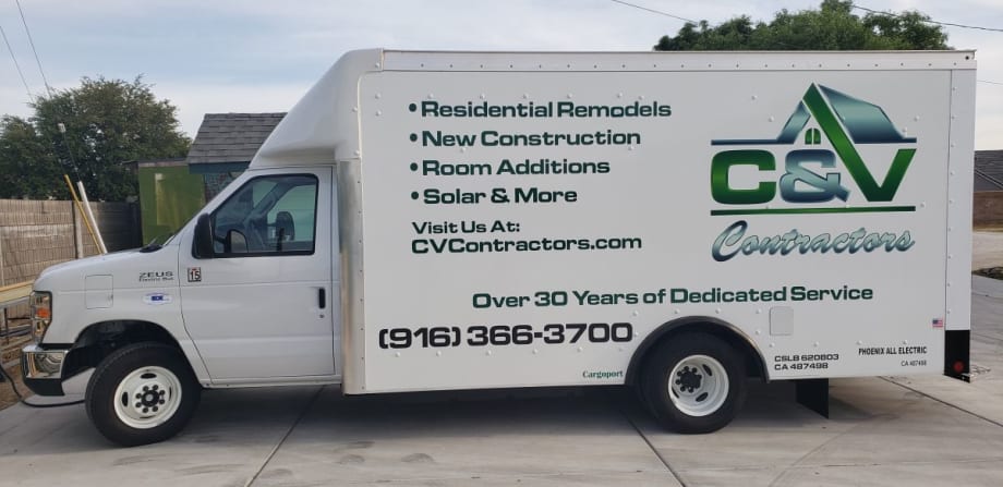 Phoenix Motorcars Deploys Battery-Electric Cargo Truck