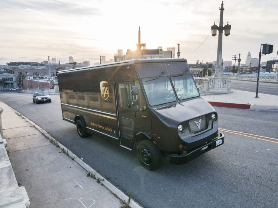 Xos Trucks Partners with DLL on Electric Truck Financing