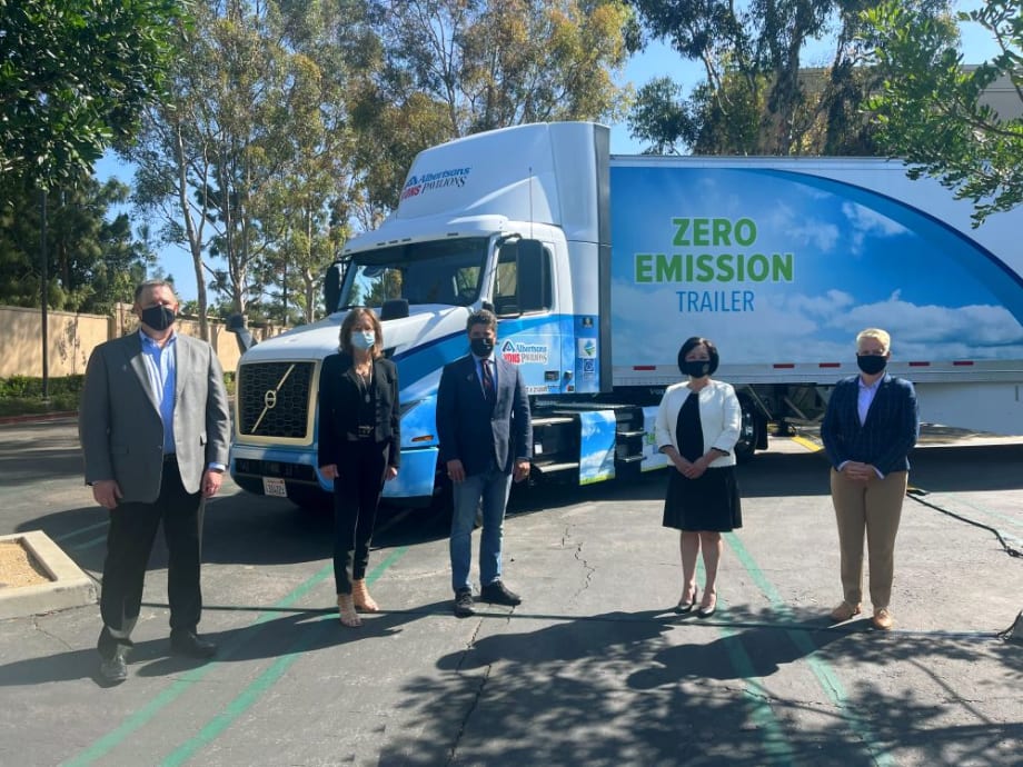 Albertsons' Zero-Emission Refrigerated Grocery Delivery Fleet