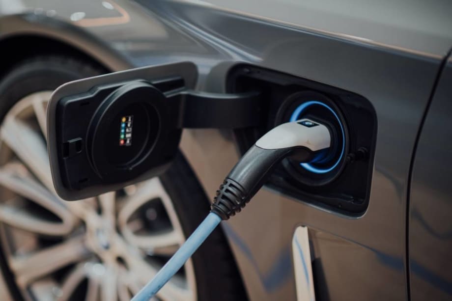 What to Consider When Planning to Deploy an EV Utility Fleet