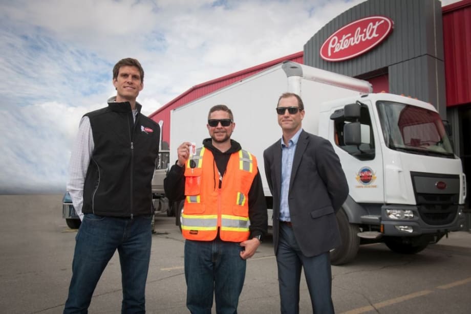First Peterbilt Model 220EV Goes to Anchorage