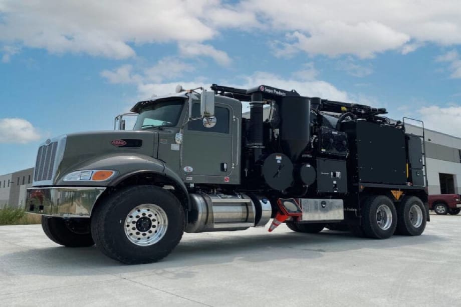 Super Products Introduces Mud Dog 700 Vacuum Excavator