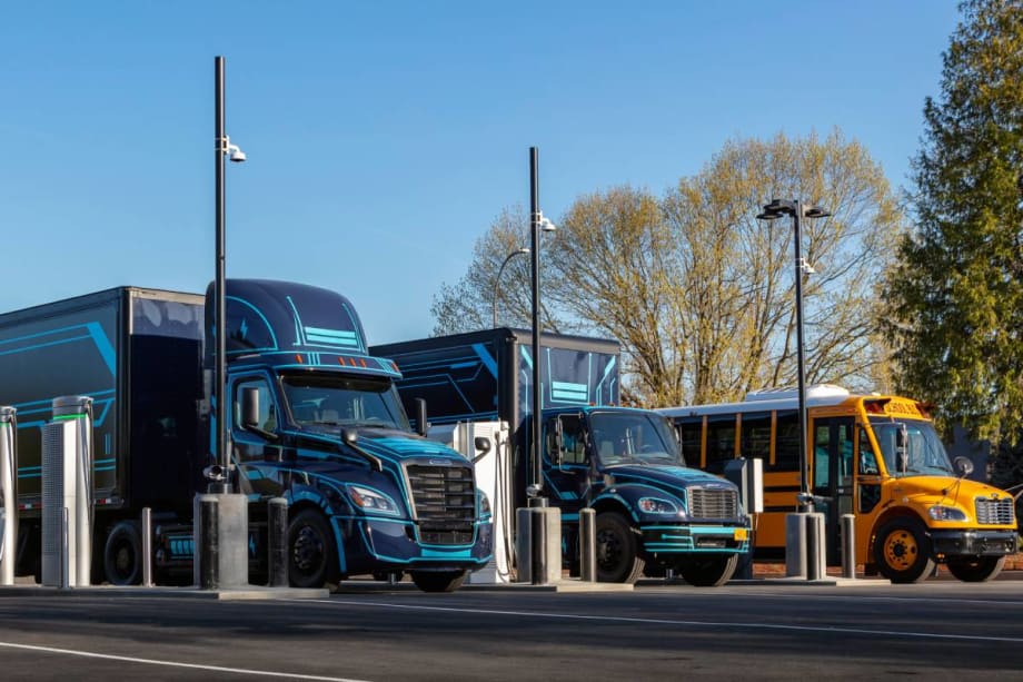Oregon Adopts Clean-Trucks Rules; Other States May Follow