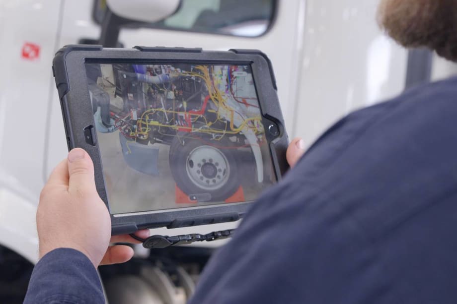 Peterbilt Deploying AR Tool for Dealer Service Technicians