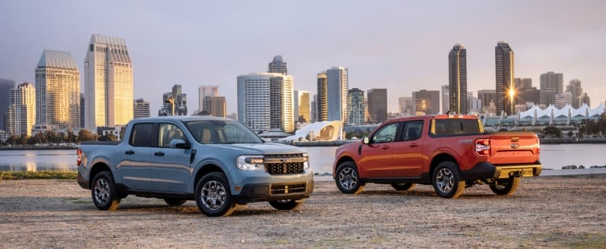 Ford Debuts All-New 2022 Ford Maverick Hybrid Compact Pickup