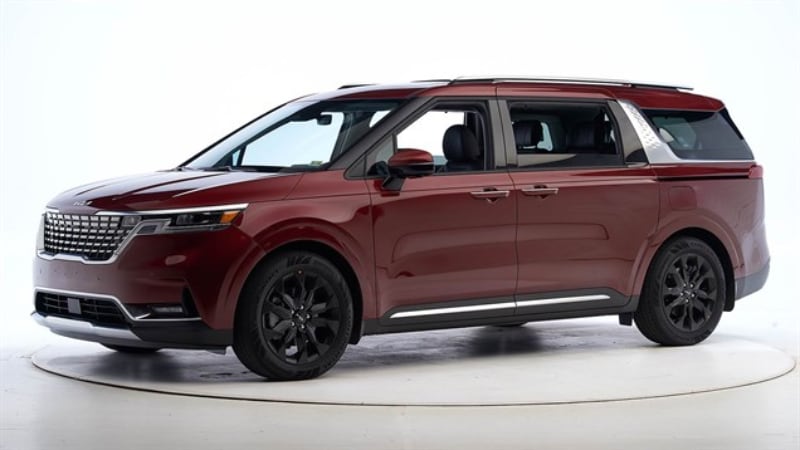 2022 Kia Carnival Wins Top Safety Pick