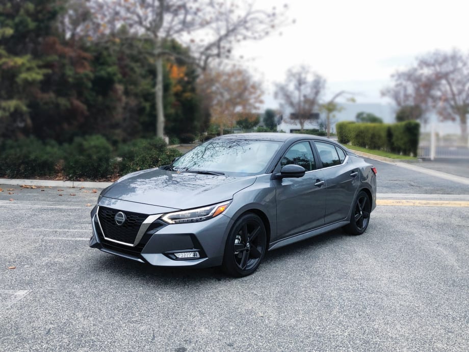 2022 Nissan Sentra Excels in Fuel Efficiency & Safety Tech