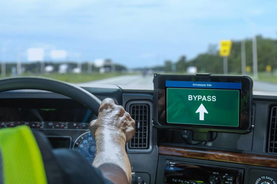 Drivewyze, Samsara to Streamline Driver Onboarding