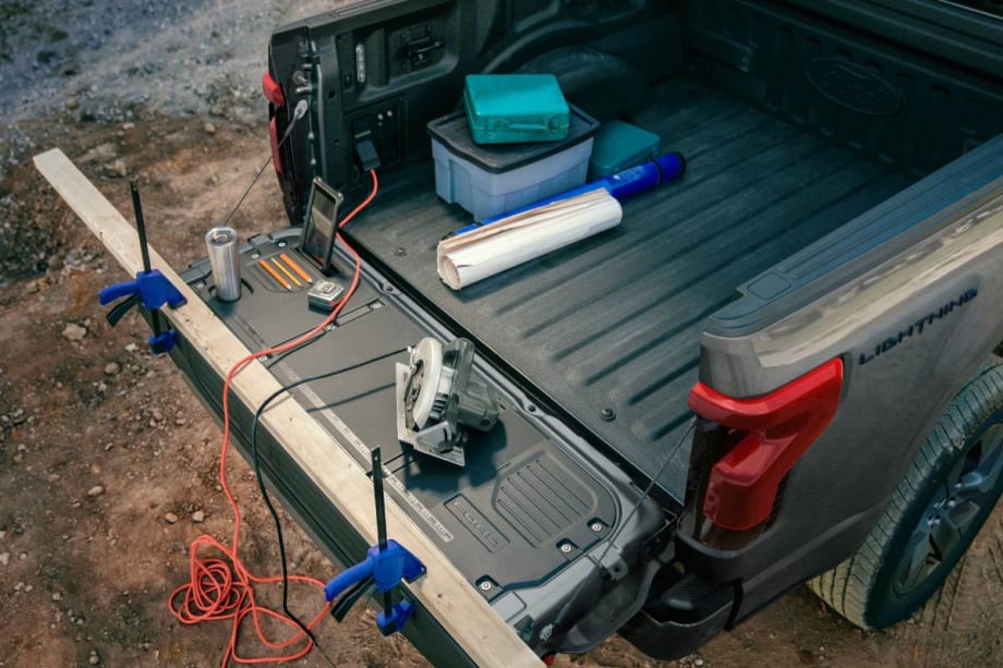 SoCalGas to Construct EV Chargers to Meet Fleet Goals