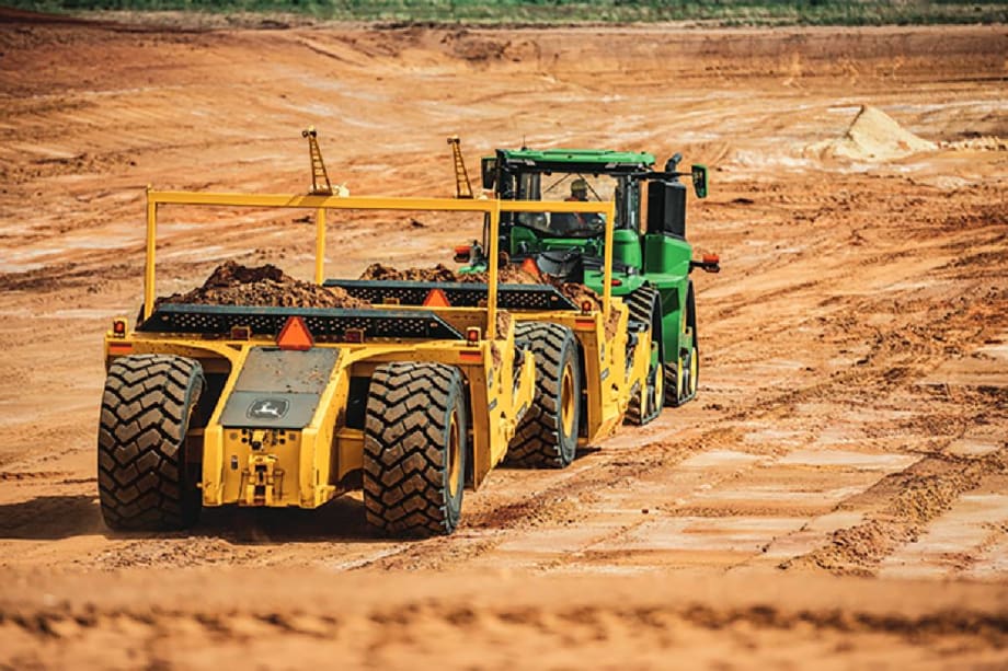 John Deere Scraper Earthmoving Productivity System Increases Accuracy