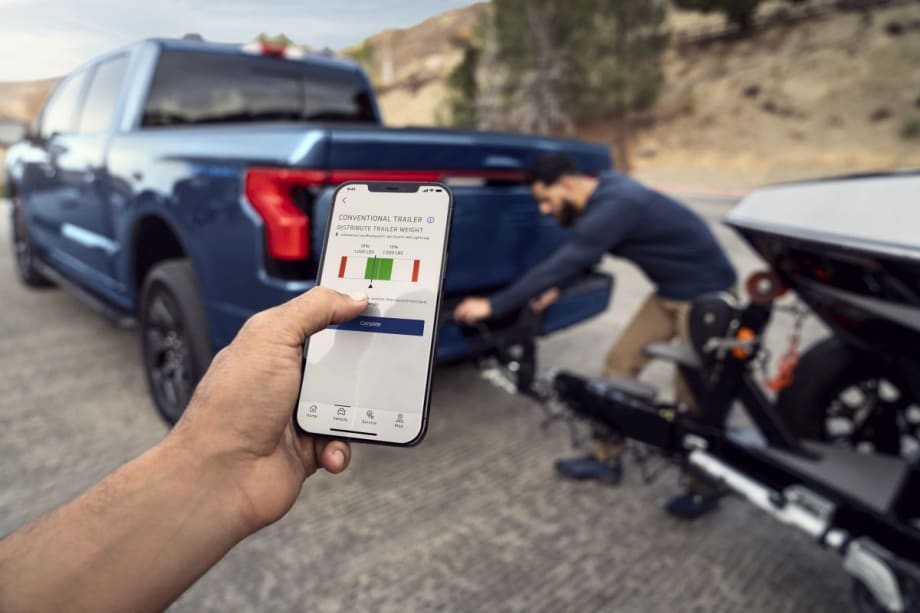 Ford F-150 Lightning Software & Towing Range Estimates