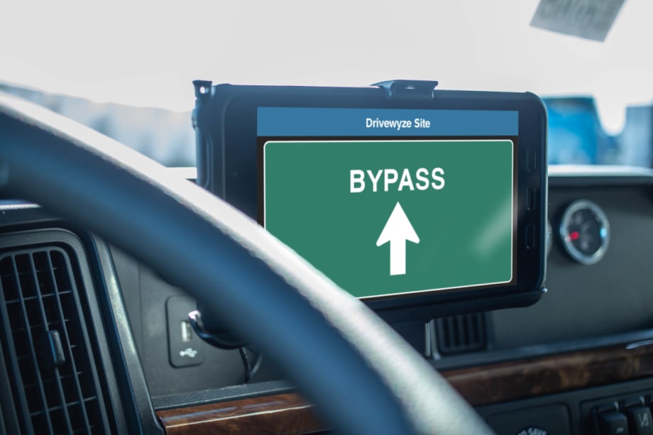 Drivewyze & Konexial Partner on Weigh Station Bypass