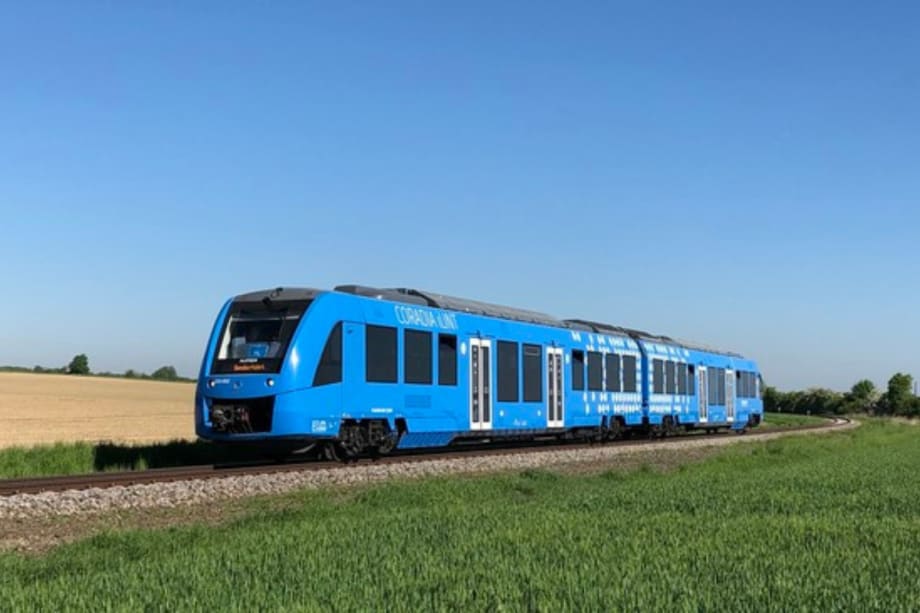Alstom’s Coradia iLint Travels Without Refueling Hydrogen Tank