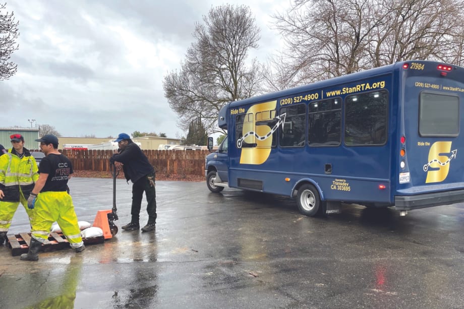 Bus Drivers Help Evacuation of Nursing Home Residents