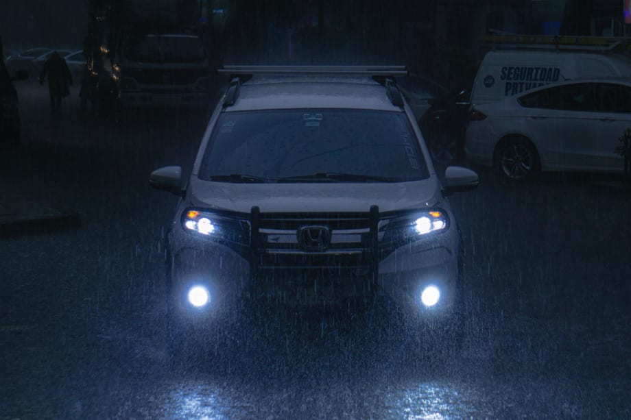 Studies, Tests Shed Light on SUVs’ Blinding Problem