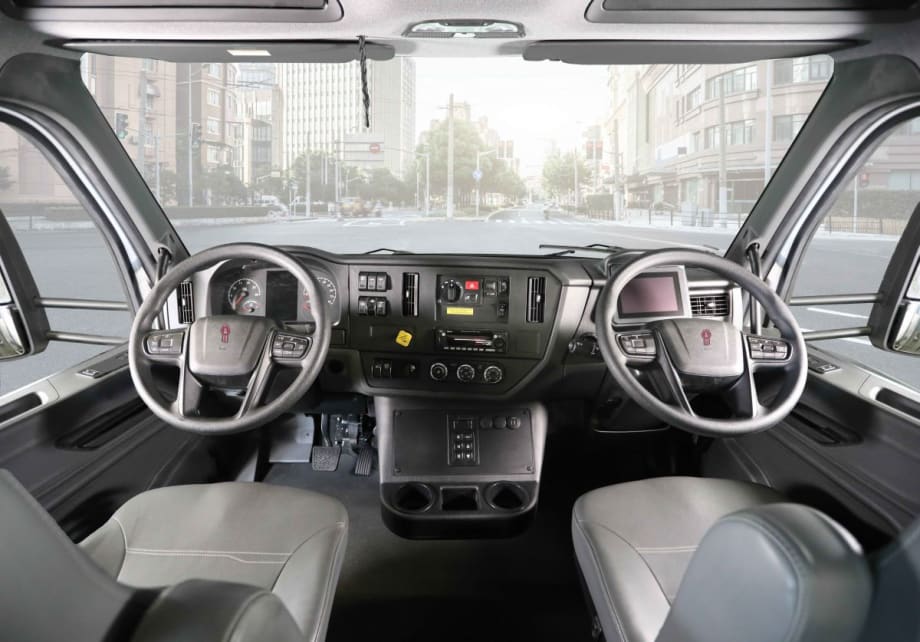 Fontaine's Dual Drive Conversion for Kenworth & Peterbilt Medium-Duty Trucks