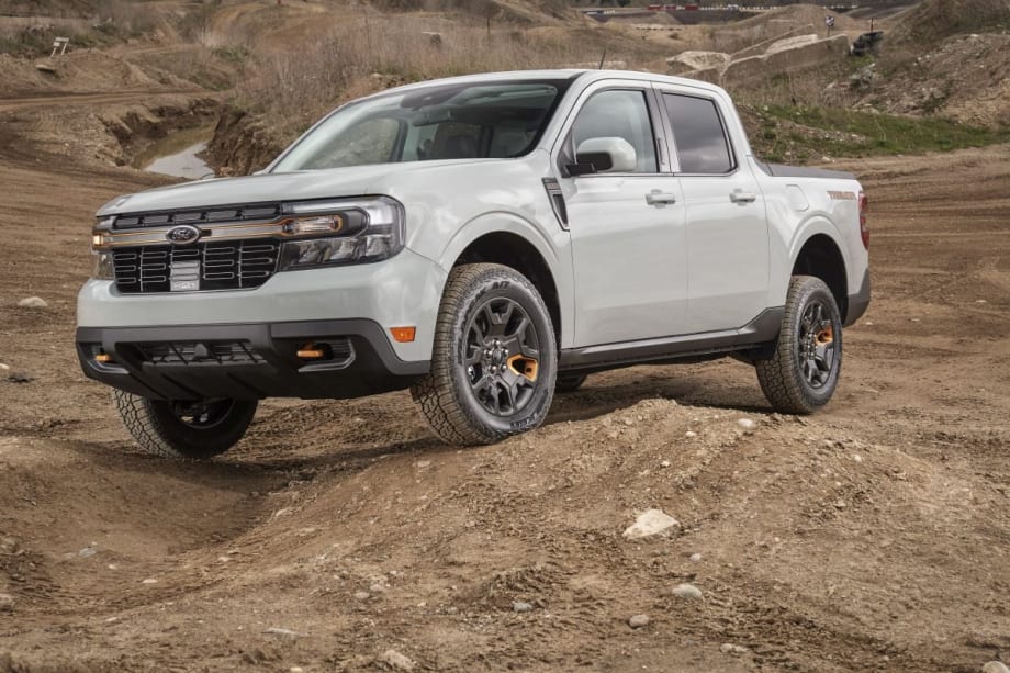 Why Compact Trucks are Popular in Commercial Fleets