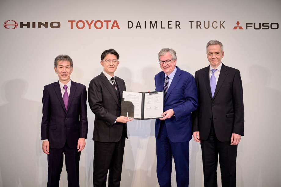 Daimler Truck, Toyota Strike Deal to Advance Zero-Emissions Truck Tech