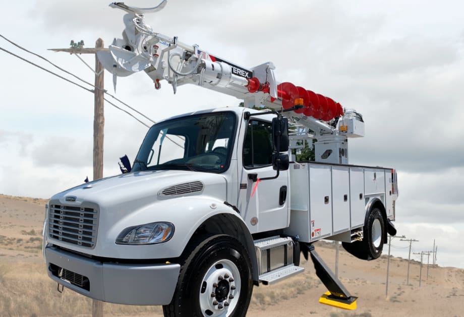 Digger Derrick Gets Flex Pro Control System