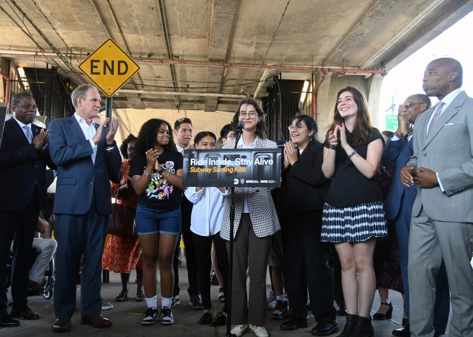 New York Gov., MTA Unveil Campaign to Combat Subway Surfing