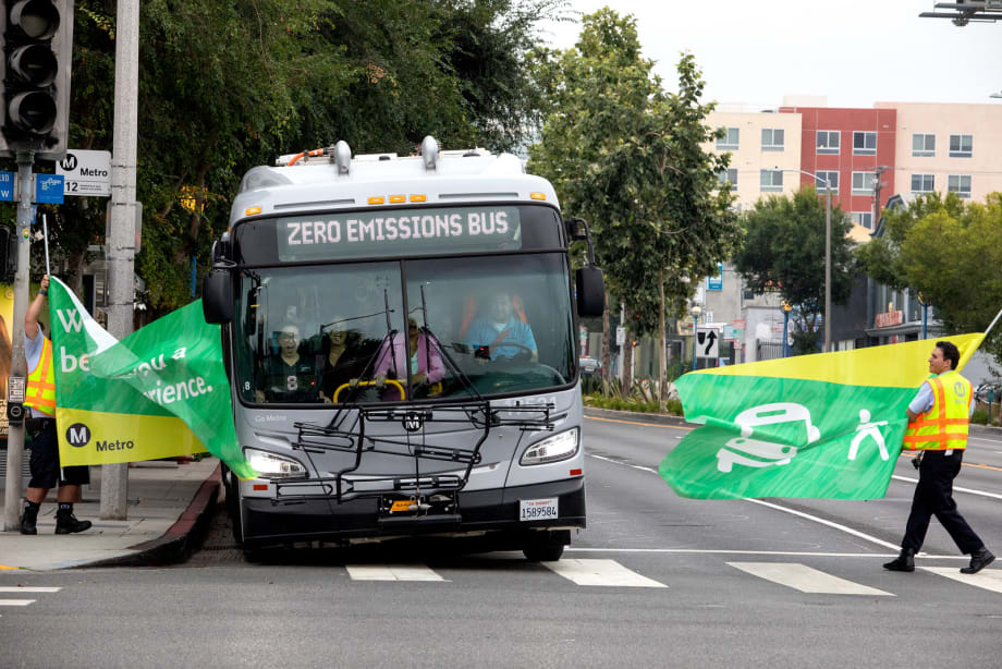 L.A. Metro, LADOT Celebrate Bus Priority Lanes