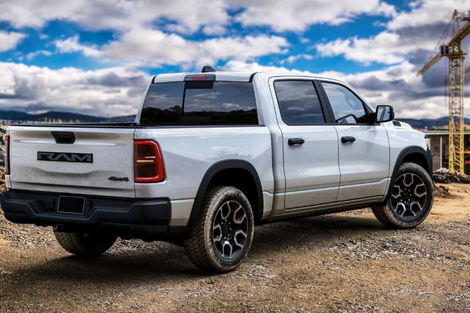 Ram Unveils 2025 Ram 1500 Ramcharger With Unlimited Battery-Electric Range