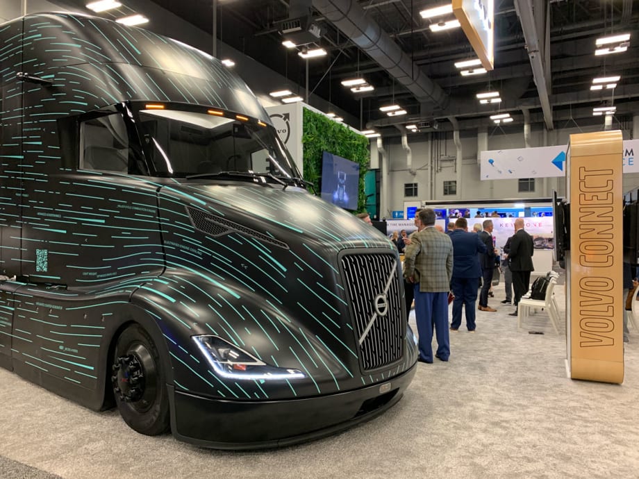A Closer Look at Volvo’s Super-Efficient SuperTruck 2