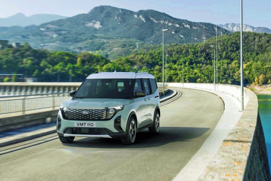 Ford Unveils All-Electric E-Tourneo Courier