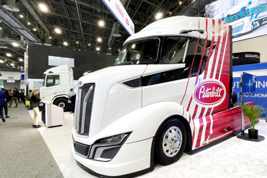 Peterbilt SuperTruck II Turns Heads at CES 2024