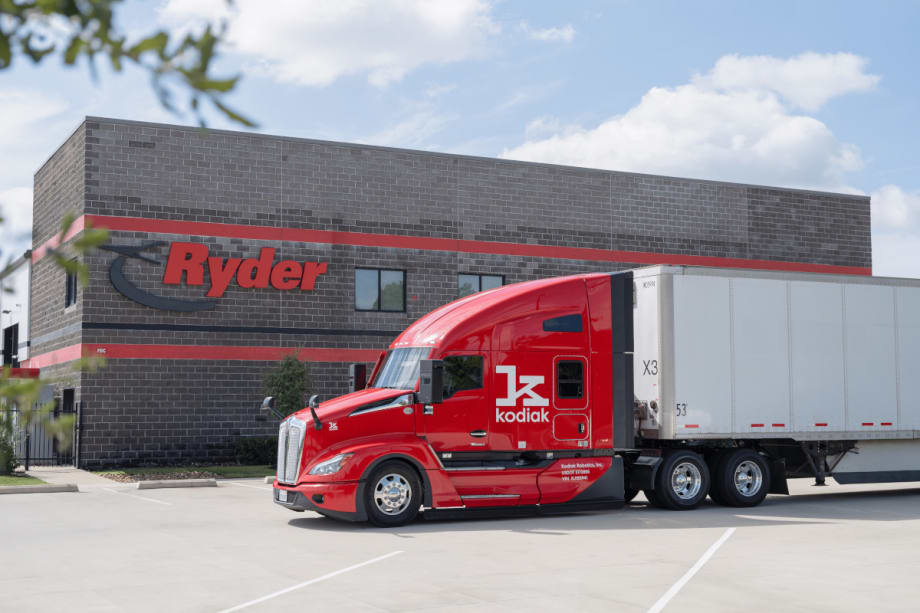 Ryder and Kodiak Open Truckport for Autonomous Trucks in Houston  