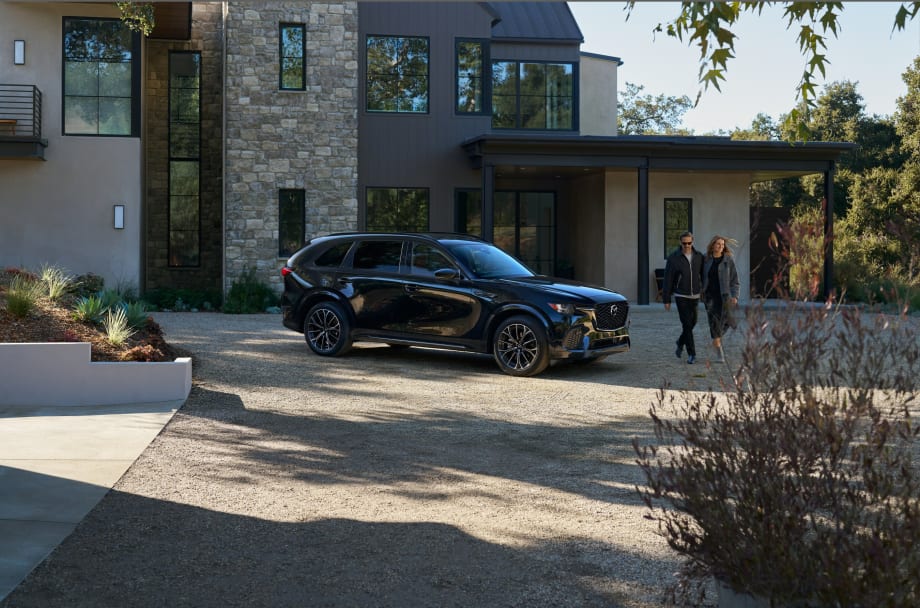 Mazda Reveals First 2025 CX-70