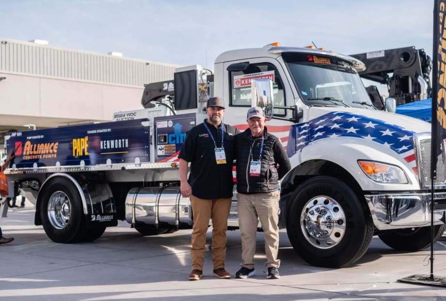 Kenworth Auctions T280 Concrete Pump Truck for $212,500 