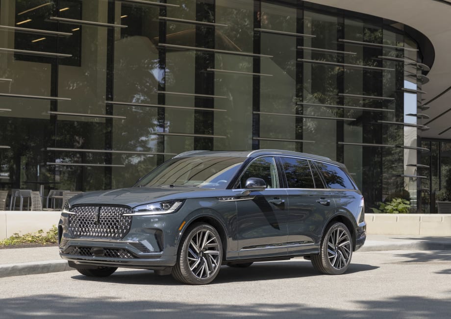 2025 Lincoln Aviator Offers New Tech