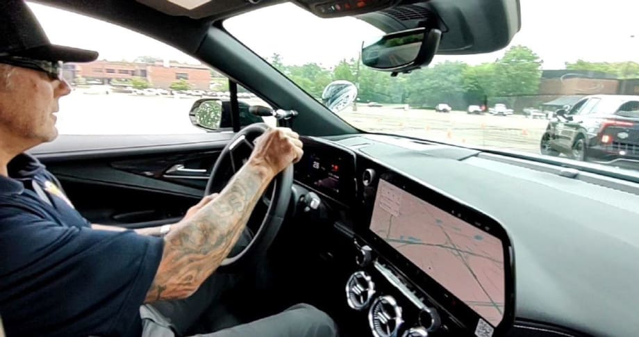 BOMAG Delivers with New Combination Roller