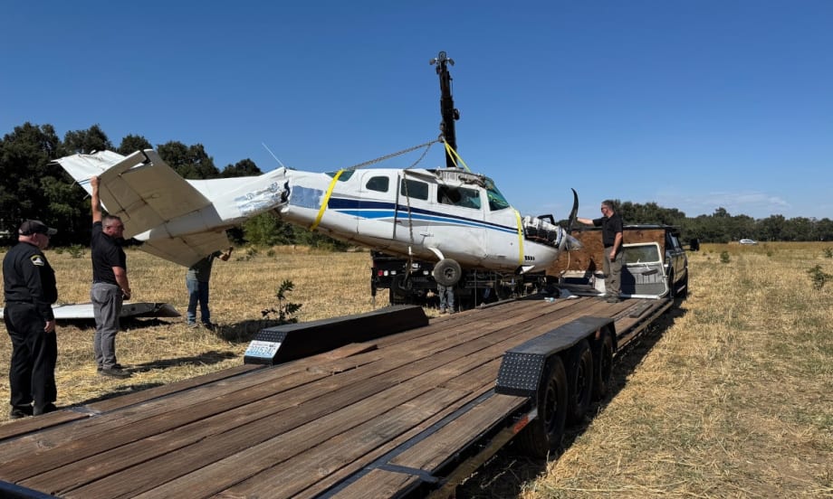 CA Sheriff’s Office Plane Makes Emergency Landing, Flips