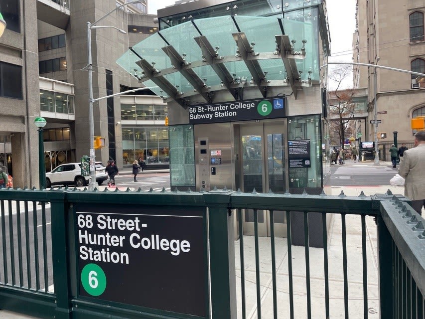Hunter College Subway Entrance