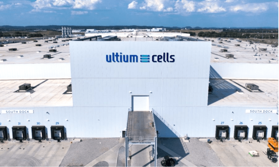Photo of a white building that is a manufacturing facility for Ultium Cells.