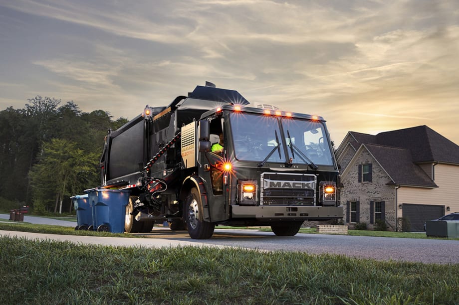California City Adds First All-Electric Refuse Truck in County