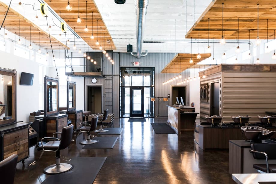 Salons of the Year 2017: Anagen 11