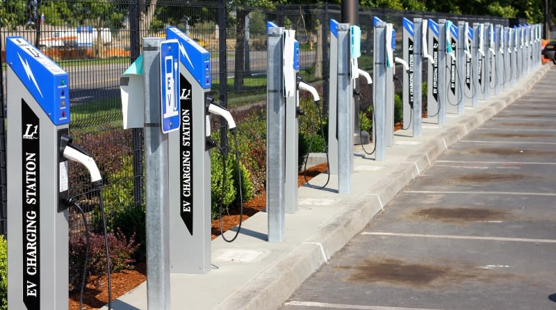 Portland Airport Installs 42 EV Chargers