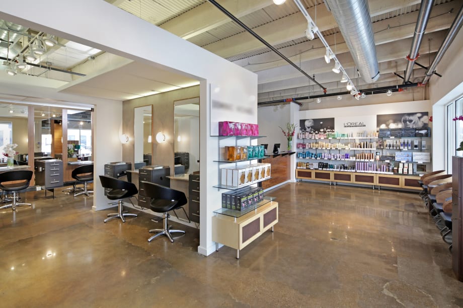 Salon Tour: Dominic Michael Salon