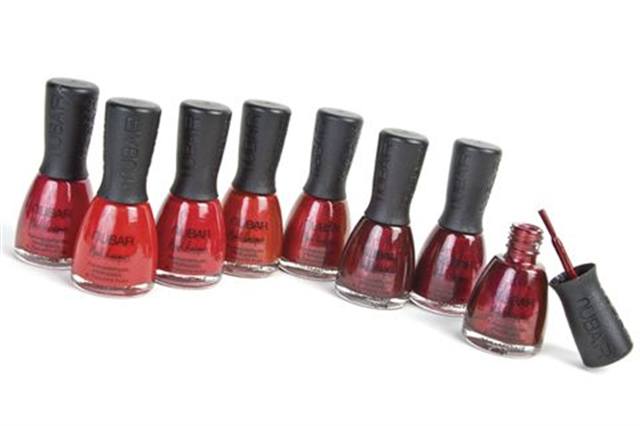 Risqué Reds Polish Collection
