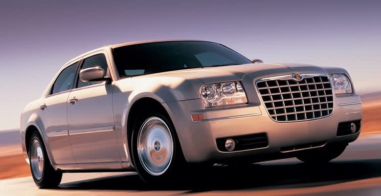 New Web Feature on 2005 Chrysler 300 Winning Fleet Car of the Year