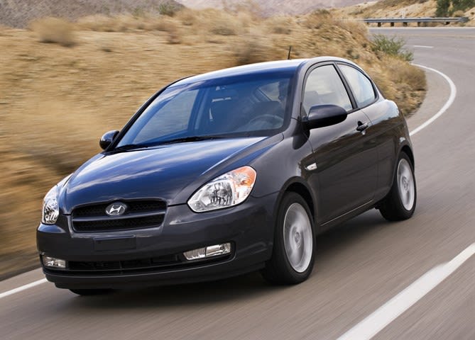 Hyundai Recalls Accents for Brake Light Switches