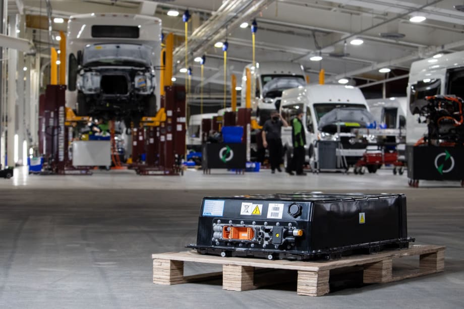 Lightning eMotors to Purchase CATL Batteries